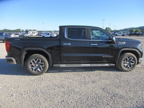 New 2026 GMC Sierra 1500 SLT w/ SLT Premium Plus Package AWD/4WD image 3