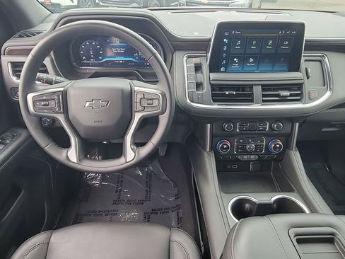 Used 2024 Chevrolet Suburban Z71 w/ Luxury Package AWD/4WD image 11