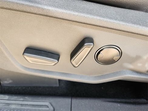 Used 2025 Ford Bronco Outer Banks image 12