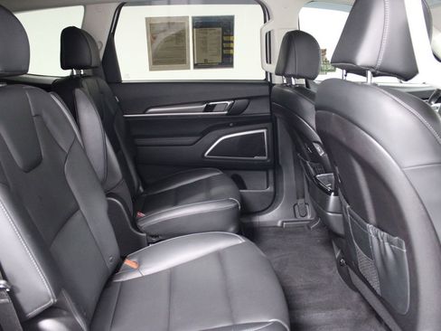 Used 2024 Kia Telluride S w/ S Sunroof Package image 27