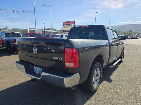 Used 2018 RAM 1500 Classic SLT AWD/4WD image 17