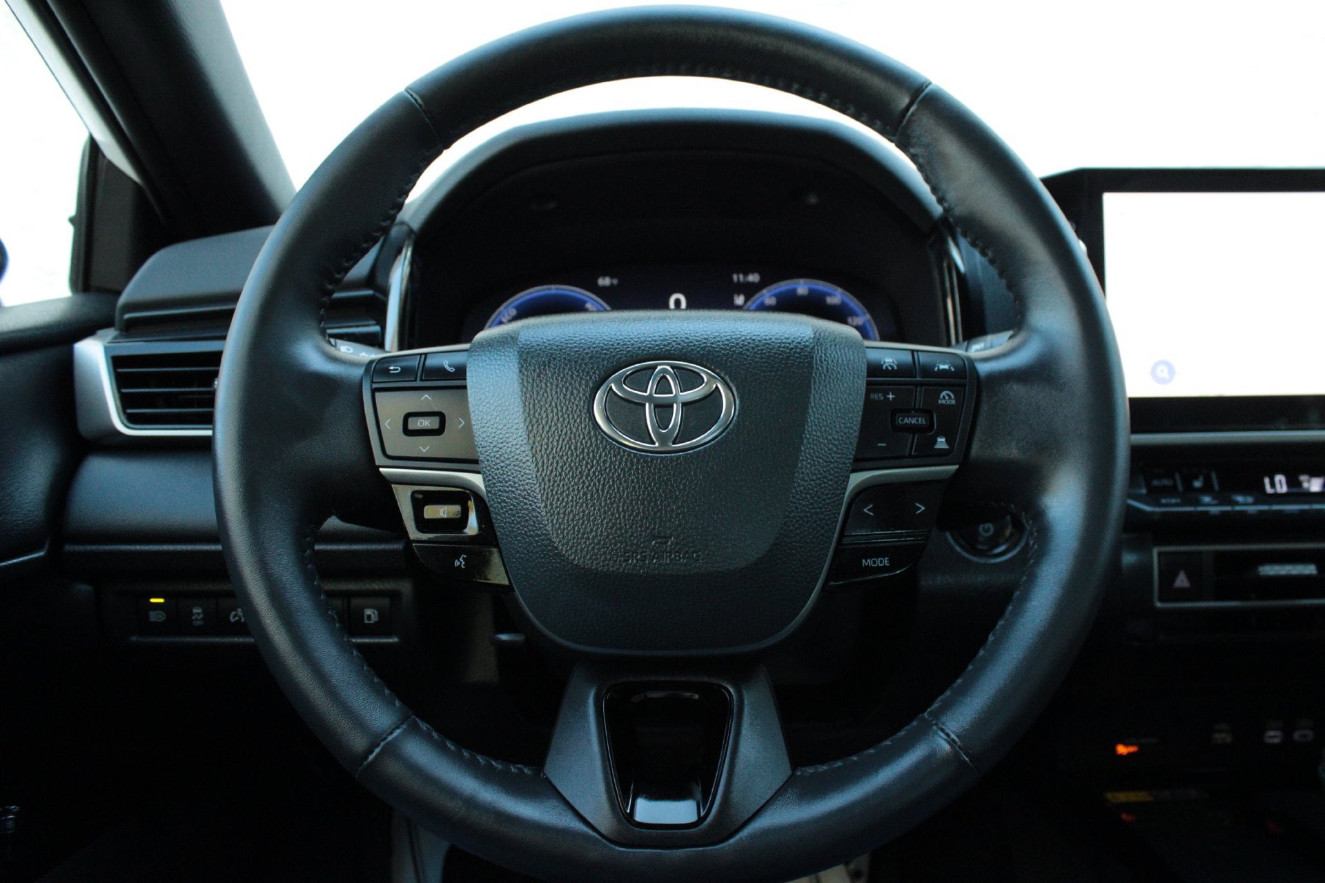 Used 2026 Toyota Camry XSE AWD/4WD image 29