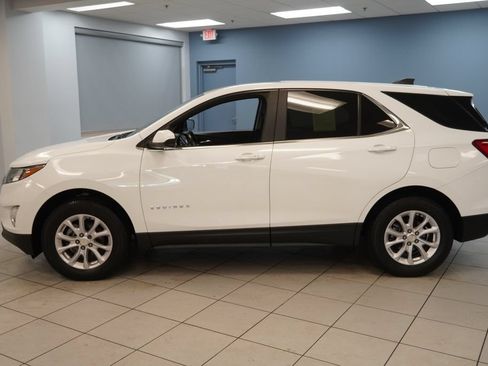 Used 2021 Chevrolet Equinox LT AWD/4WD image 2