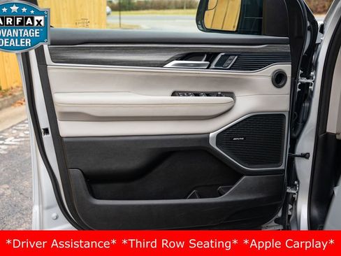 Used 2024 Jeep Wagoneer L Series II image 13