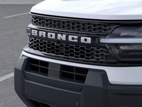 New 2025 Ford Bronco Sport Outer Banks w/ Outer Banks Tech Package+ AWD/4WD image 17