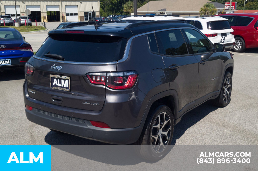 Used 2024 Jeep Compass Limited AWD/4WD image 5