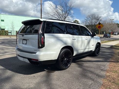 Used 2023 Cadillac Escalade V w/ Heavy-Duty Trailer Package image 4