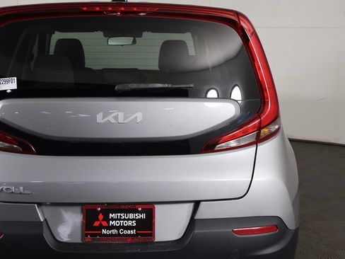 Used 2022 Kia Soul LX FWD image 27