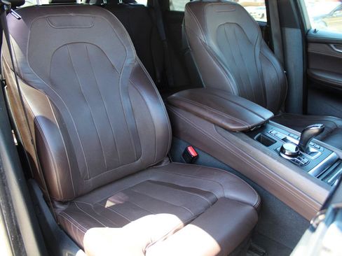 Used 2017 BMW X5 xDrive50i AWD/4WD image 68