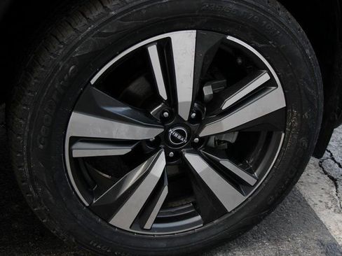 Certified 2023 Nissan Rogue Platinum w/ Platinum Premium Package image 36