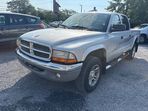 Used 2004 Dodge Dakota SLT w/ PWR Convenience Group AWD/4WD image 1