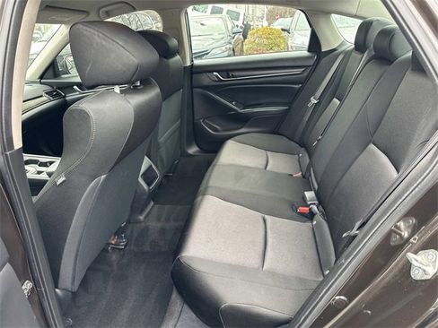 Used 2018 Honda Accord LX image 11