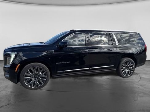 Used 2026 GMC Yukon XL Denali Ultimate w/ LPO, Floor Liner Package AWD/4WD image 8