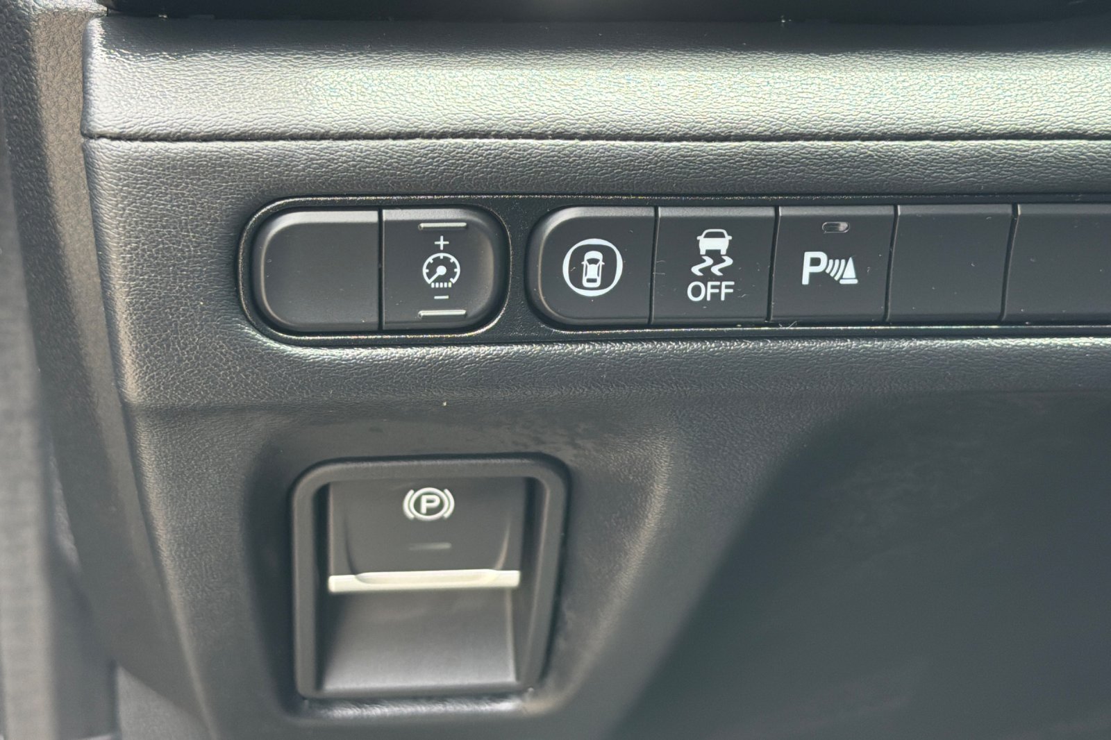 Used 2026 Acura MDX w/ Technology Package FWD image 32