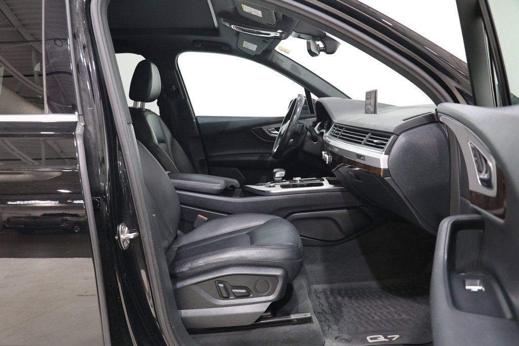 Used 2019 Audi Q7 2.0T Premium Plus AWD/4WD image 40