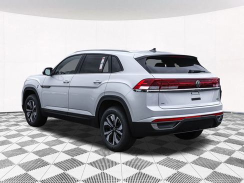 New 2026 Volkswagen Atlas Cross Sport SE image 10