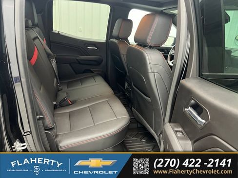 Used 2026 Chevrolet Colorado Z71 w/ Technology Package AWD/4WD image 13