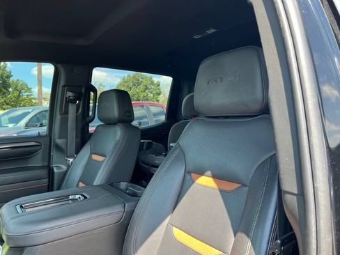 Used 2022 GMC Sierra 1500 AT4 w/ AT4 Preferred Package AWD/4WD image 7