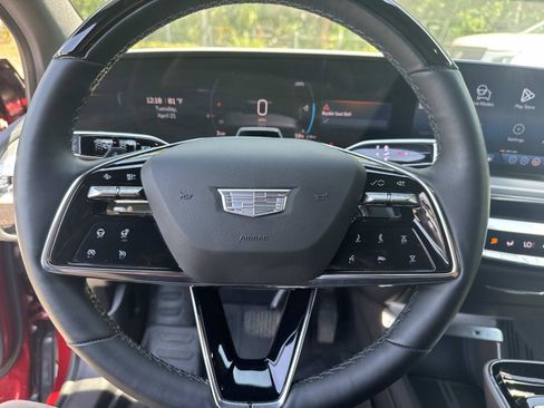 Certified 2025 Cadillac Lyriq Luxury w/ LPO, Floor Liner Package AWD/4WD image 29