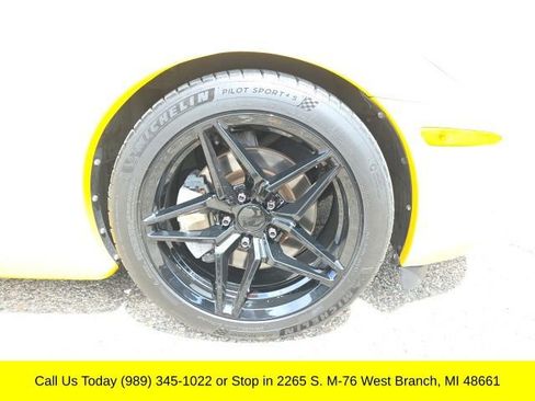Used 2011 Chevrolet Corvette Coupe w/ Preferred Equipment Group RWD image 6