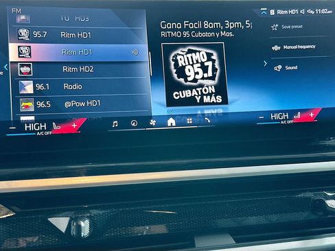 Certified 2024 BMW X5 xDrive40i w/ M Sport Package image 15