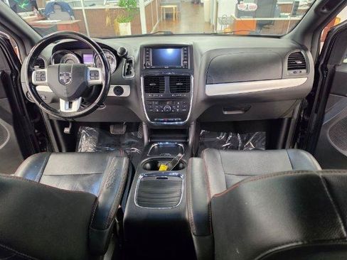 Used 2019 Dodge Grand Caravan GT FWD image 13