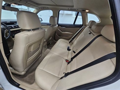 Used 2015 BMW X1 xDrive28i image 10