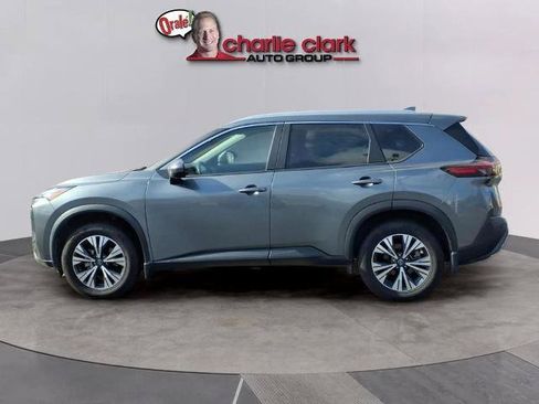 Certified 2023 Nissan Rogue SV w/ SV Premium B Package FWD image 2