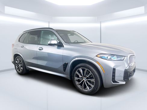 Used 2025 BMW X5 xDrive40i AWD/4WD image 22