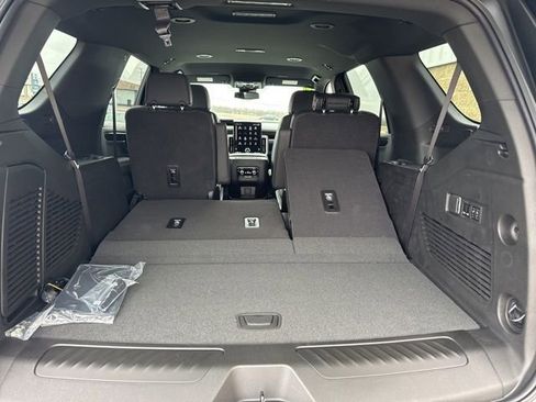 New 2026 GMC Yukon Elevation image 10