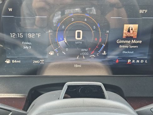 New 2026 Chevrolet Traverse Z71 w/ Enhanced Driving Package AWD/4WD image 11