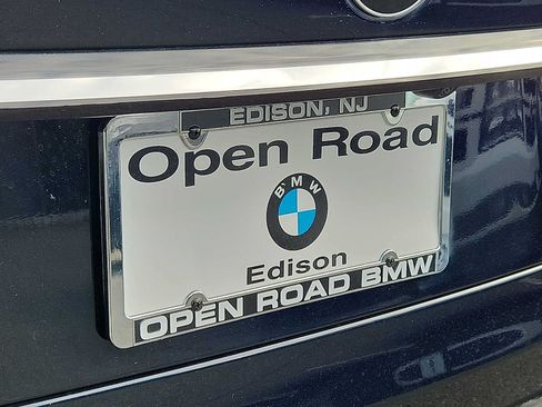 Certified 2024 BMW X7 xDrive40i w/ M Sport Package AWD/4WD image 30