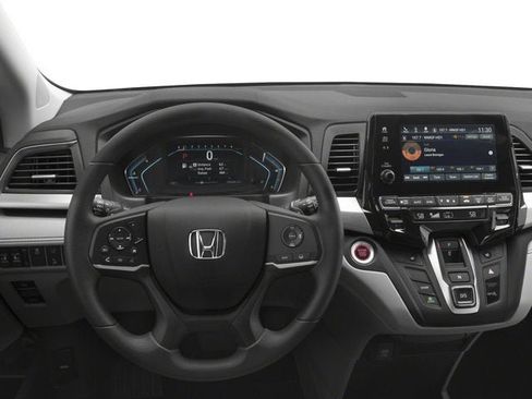 Used 2018 Honda Odyssey EX image 7