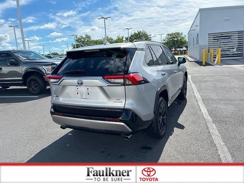 Certified 2024 Toyota RAV4 SE w/ Convenience Package AWD/4WD image 11