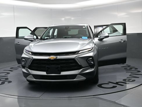 Used 2023 Chevrolet Blazer LT FWD image 26