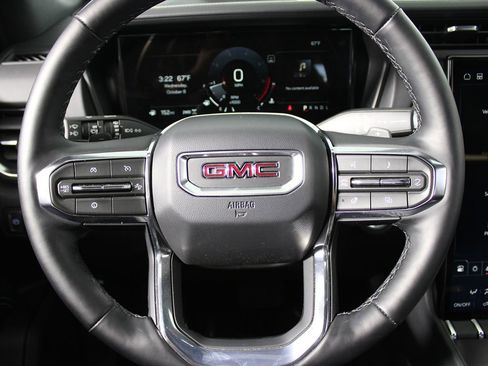 Used 2025 GMC Terrain Elevation image 16