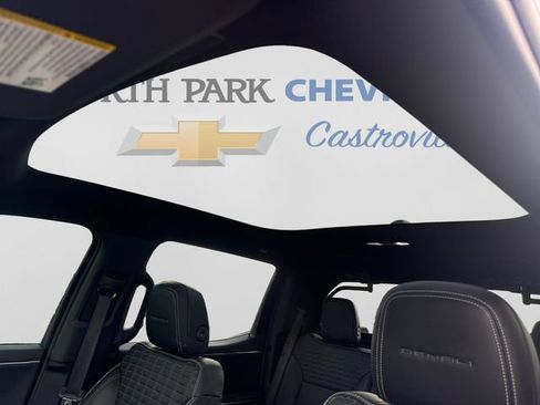 Certified 2025 GMC Sierra EV Denali AWD/4WD image 12
