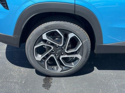 New 2026 Chevrolet Trax RS w/ Sunroof Package FWD image 21