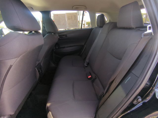 Certified 2025 Toyota Corolla Cross LE FWD image 15