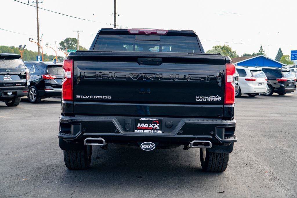 Used 2020 Chevrolet Silverado 1500 High Country w/ Technology Package AWD/4WD image 11