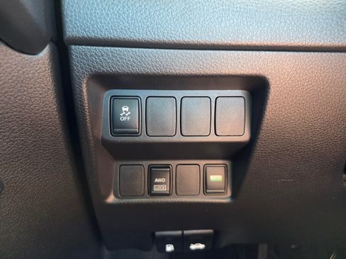 Used 2019 Nissan Rogue Sport S AWD/4WD image 18