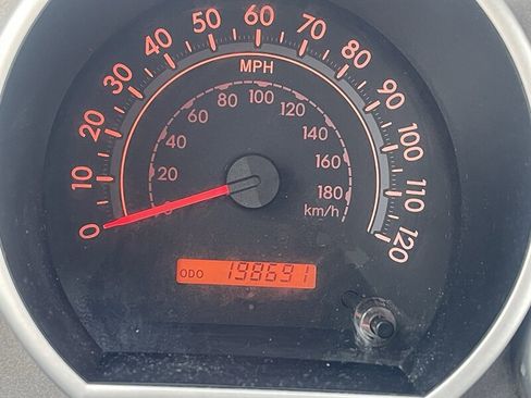 Used 2011 Toyota Tundra 4x4 CrewMax image 15