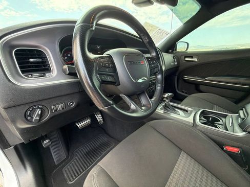 Used 2019 Dodge Charger GT RWD image 18