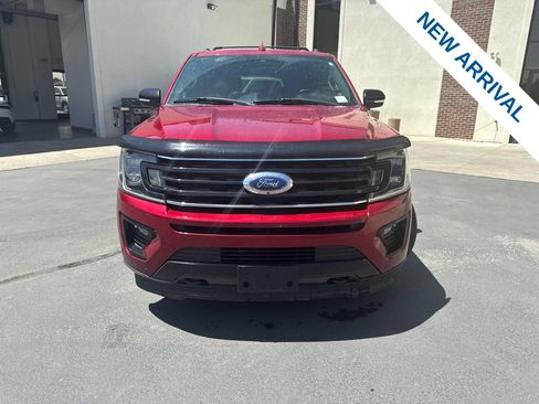 Used 2019 Ford Expedition Limited w/ Equipment Group 303A AWD/4WD image 2