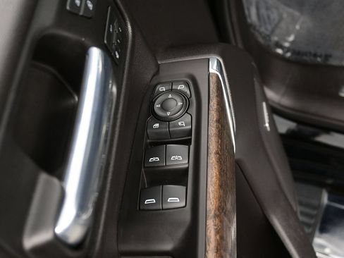Used 2021 GMC Sierra 1500 Denali AWD/4WD image 13