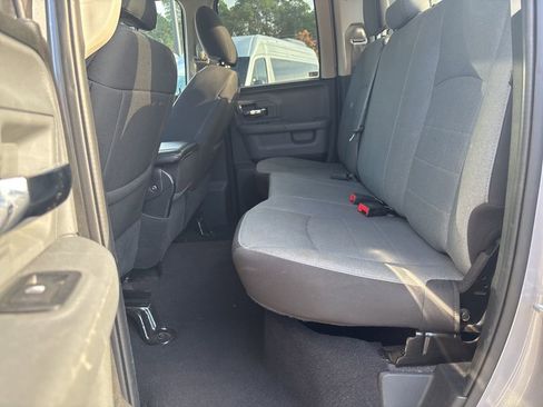 Used 2024 RAM 1500 Classic SLT image 23