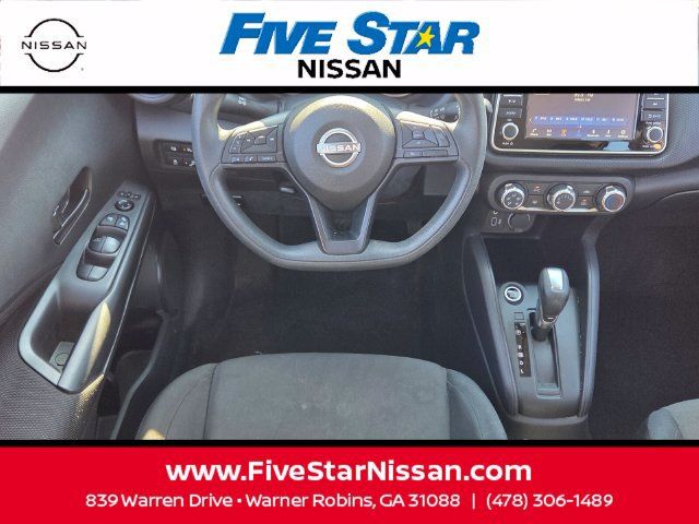 Used 2024 Nissan Kicks S FWD image 7