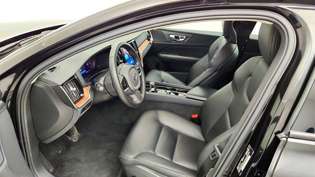 Used 2025 Volvo S60 B5 Plus AWD/4WD image 17