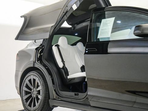 Used 2023 Tesla Model X AWD/4WD image 13