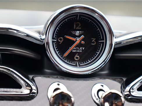 New 2026 Bentley Bentayga Speed AWD/4WD image 28